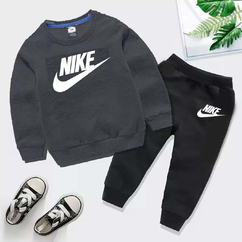 Kids Nike Printed Sweat-Shirt Style Track-Suit.